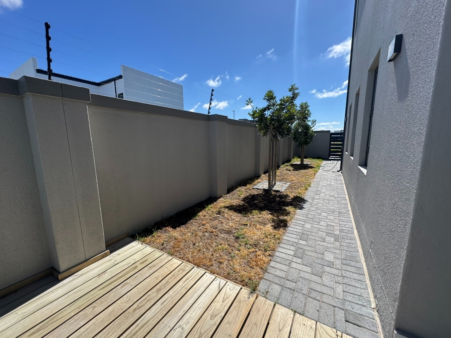 3 Bedroom Property for Sale in Sandown Western Cape